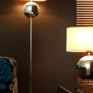 Floor lamp