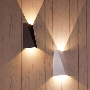 Angle 1719 | Wall Lamp