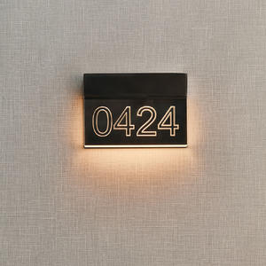 Homing 1853 | Doorplate Lamp