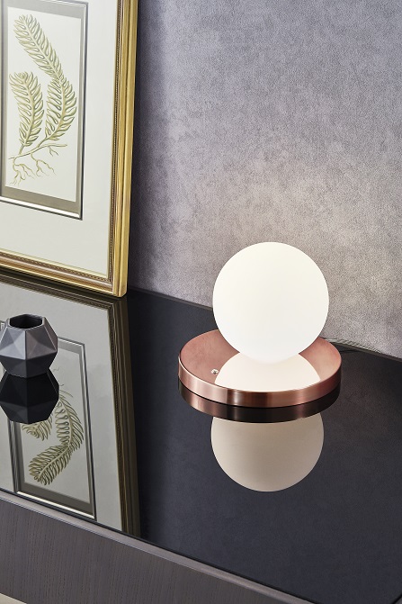 4895 Ball 180 Table Lamp