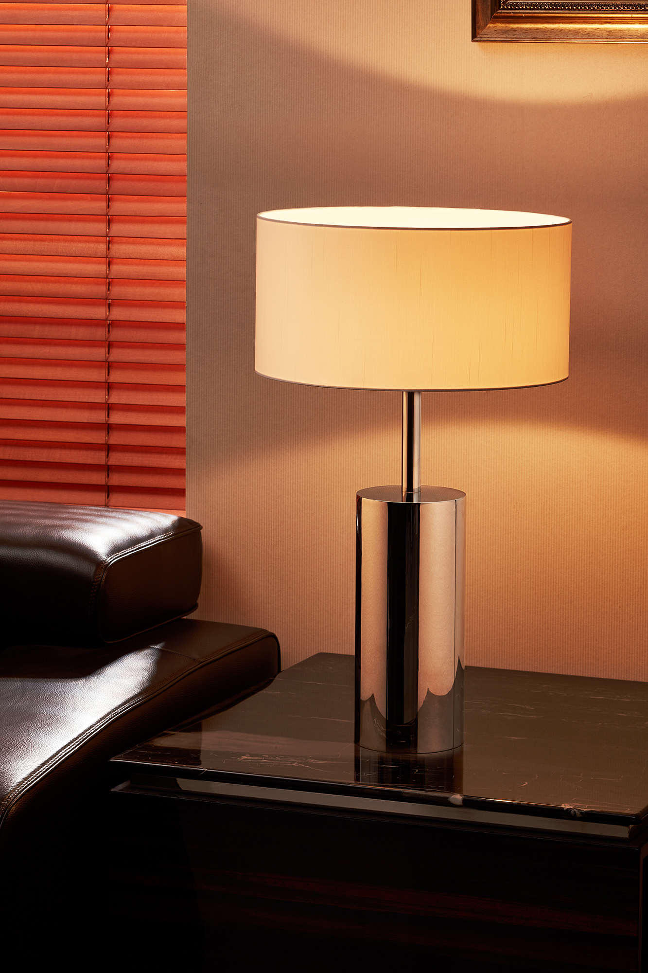 Solid 4698 | Table Lamp