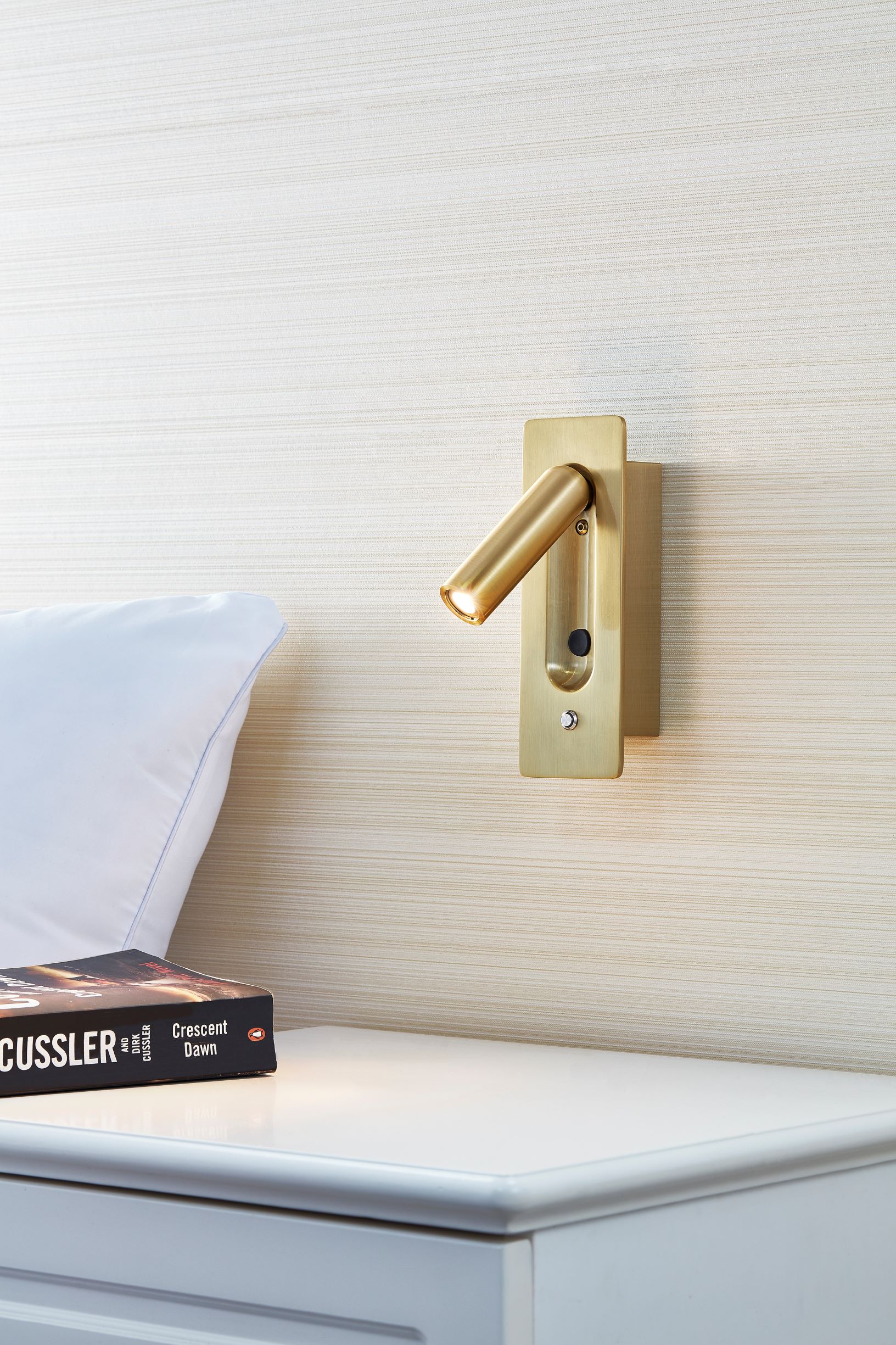 1890 Page Wall Lamp + Button Switch | Bedside Lamp