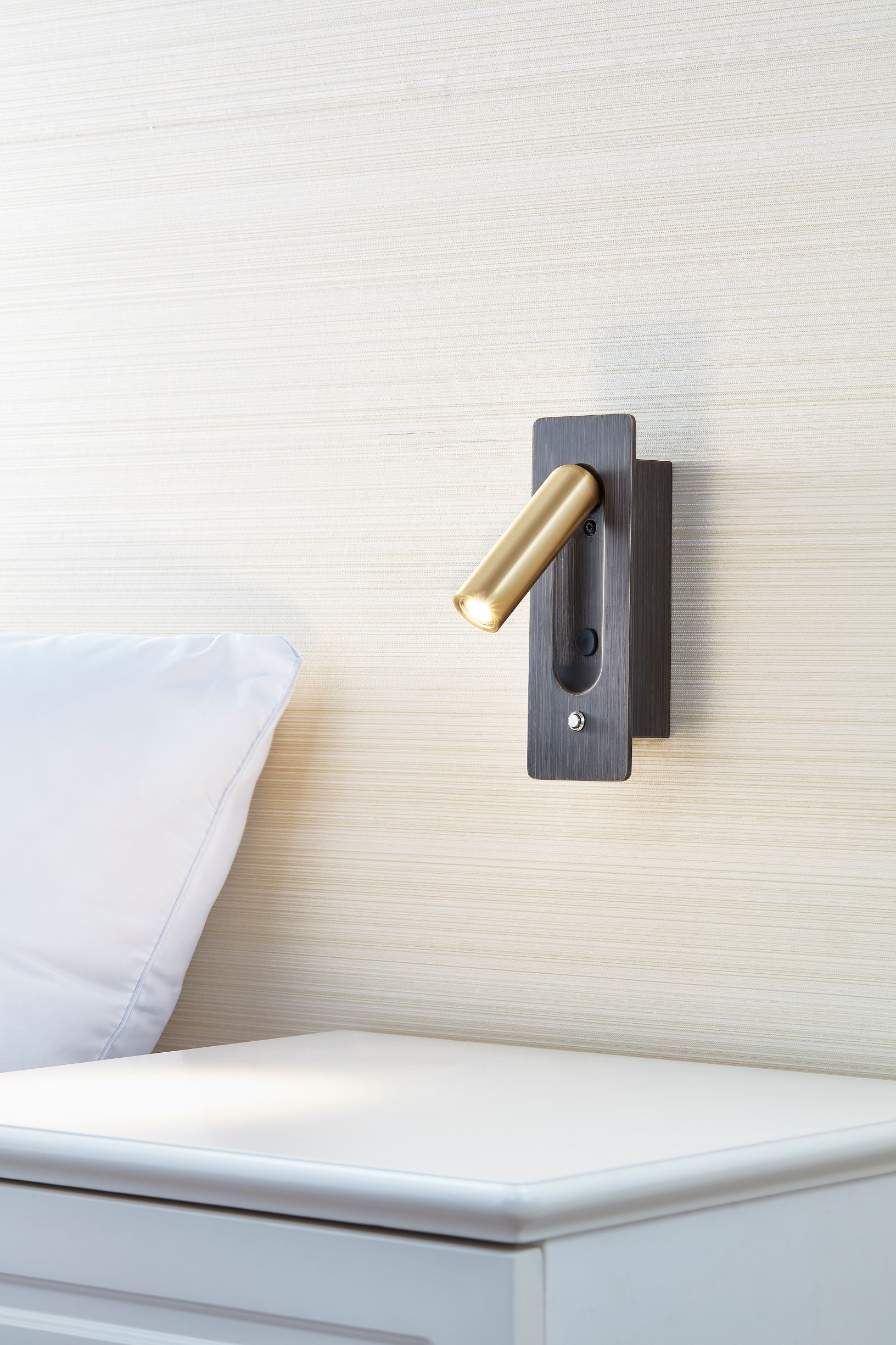 1890 Page Wall Lamp + Button Switch | Bedside Lamp