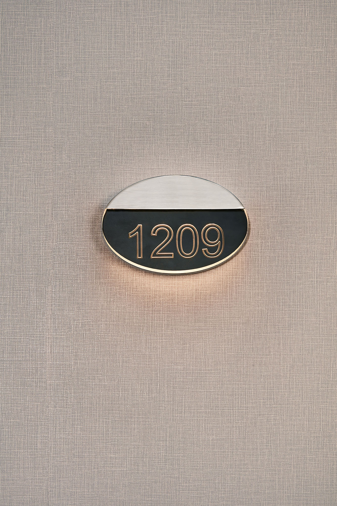 Homing 1854 | Doorplate Lamp