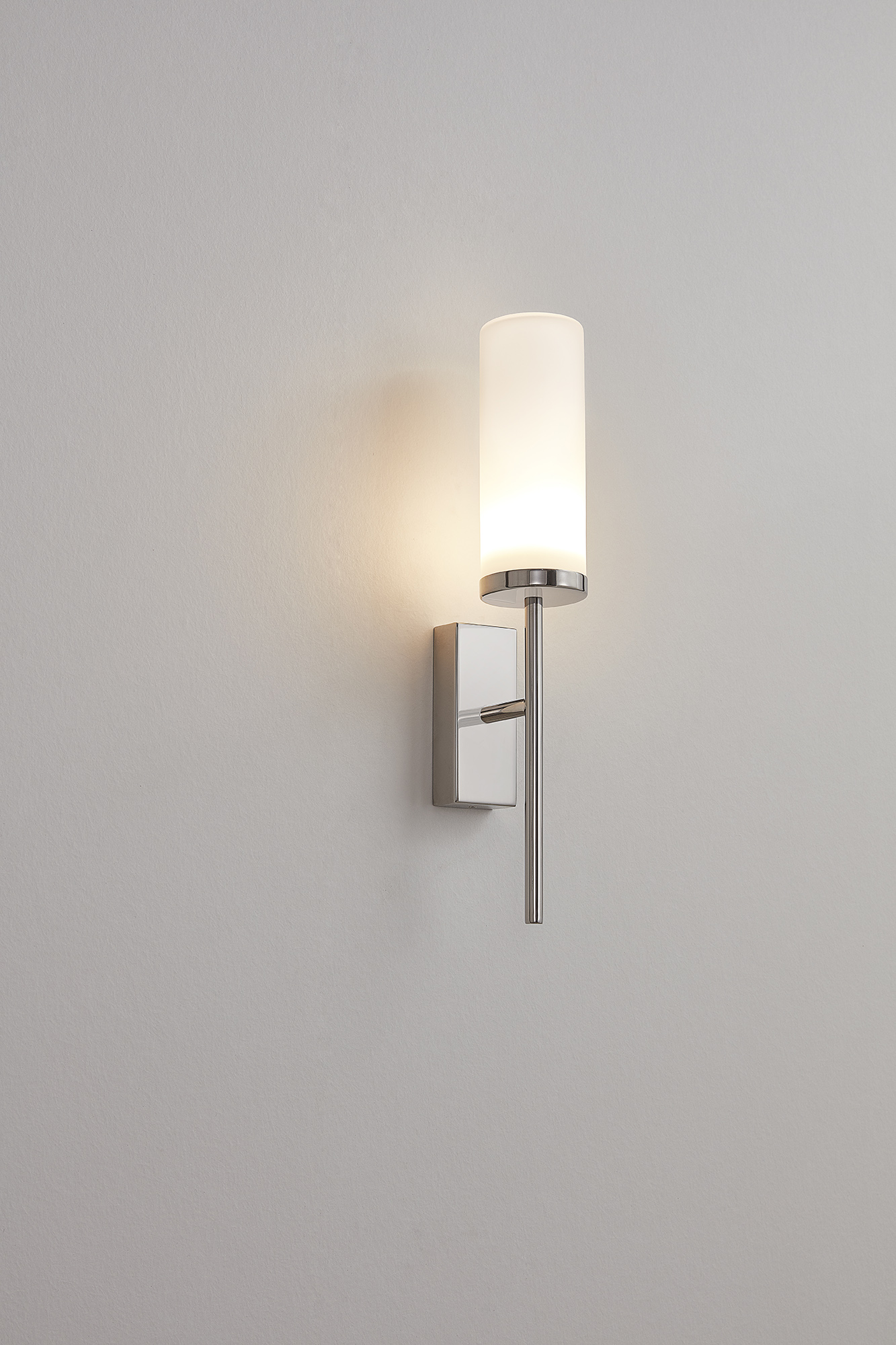 Moore 1818 | Wall Lamp