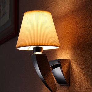 wall lamp