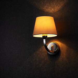 wall lamp